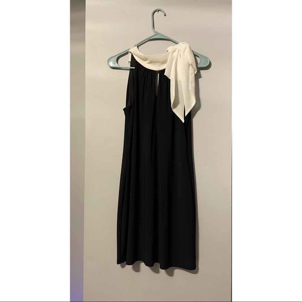 White House Black market super cute little black dress
